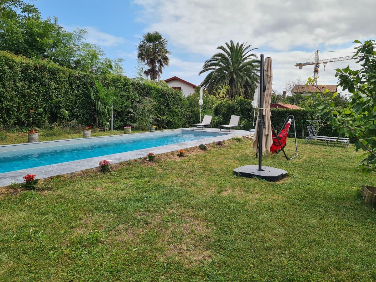 Appartement Avec Cuisine Et Grande Piscine Chauffee Хендае Екстериор снимка