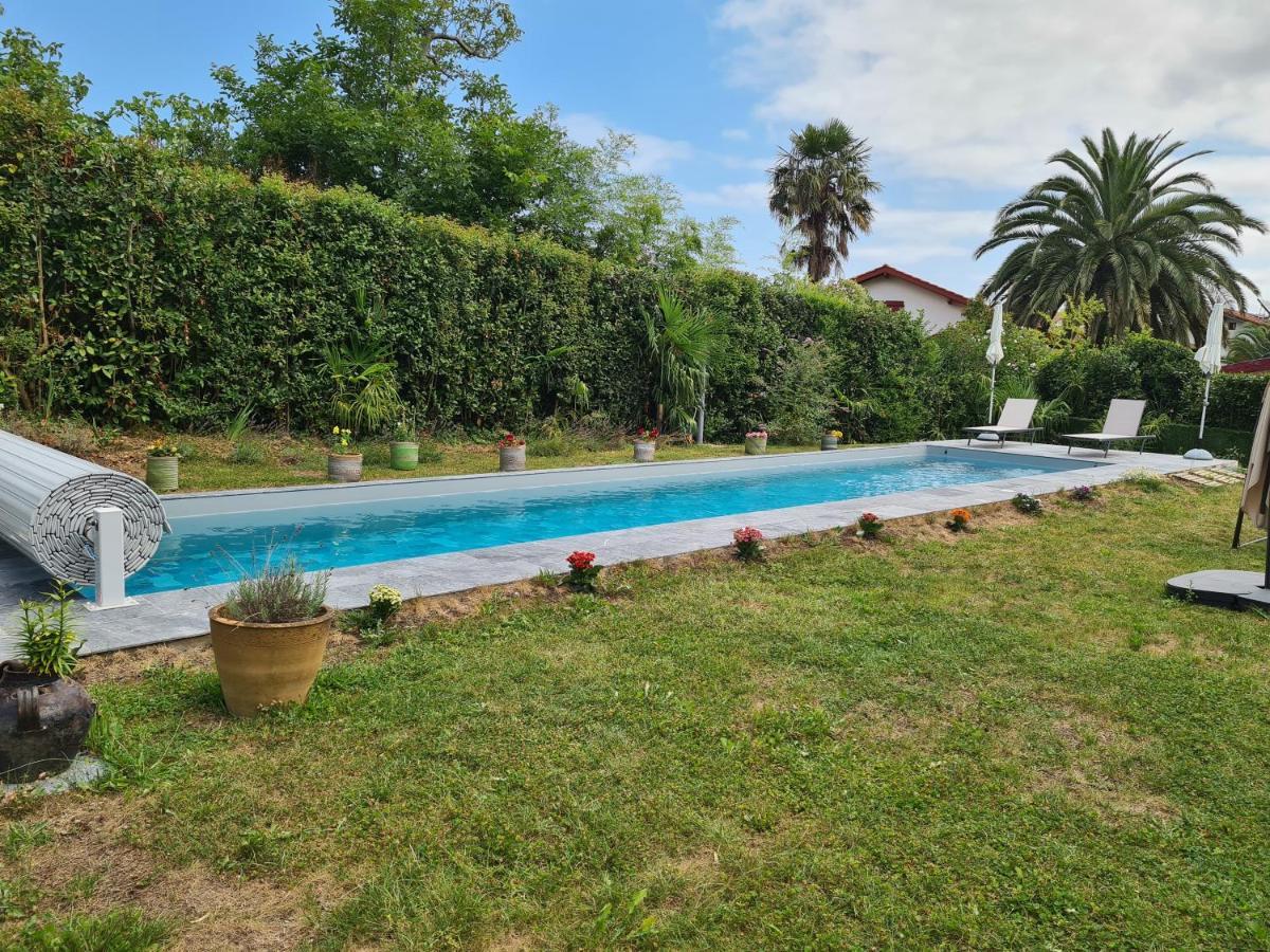 Appartement Avec Cuisine Et Grande Piscine Chauffee Хендае Екстериор снимка